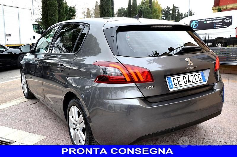 Usata Peugeot 308 131 CV (96 kW) 2021 Grigio Berlina