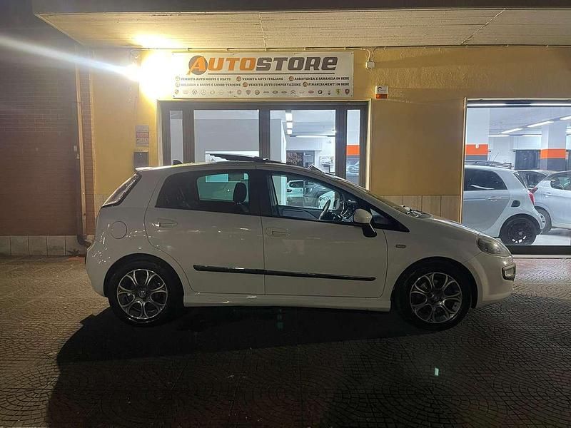 Usata Fiat Punto Evo Dynamic 86 CV (63 kW) 2013 Bianco Utilitaria