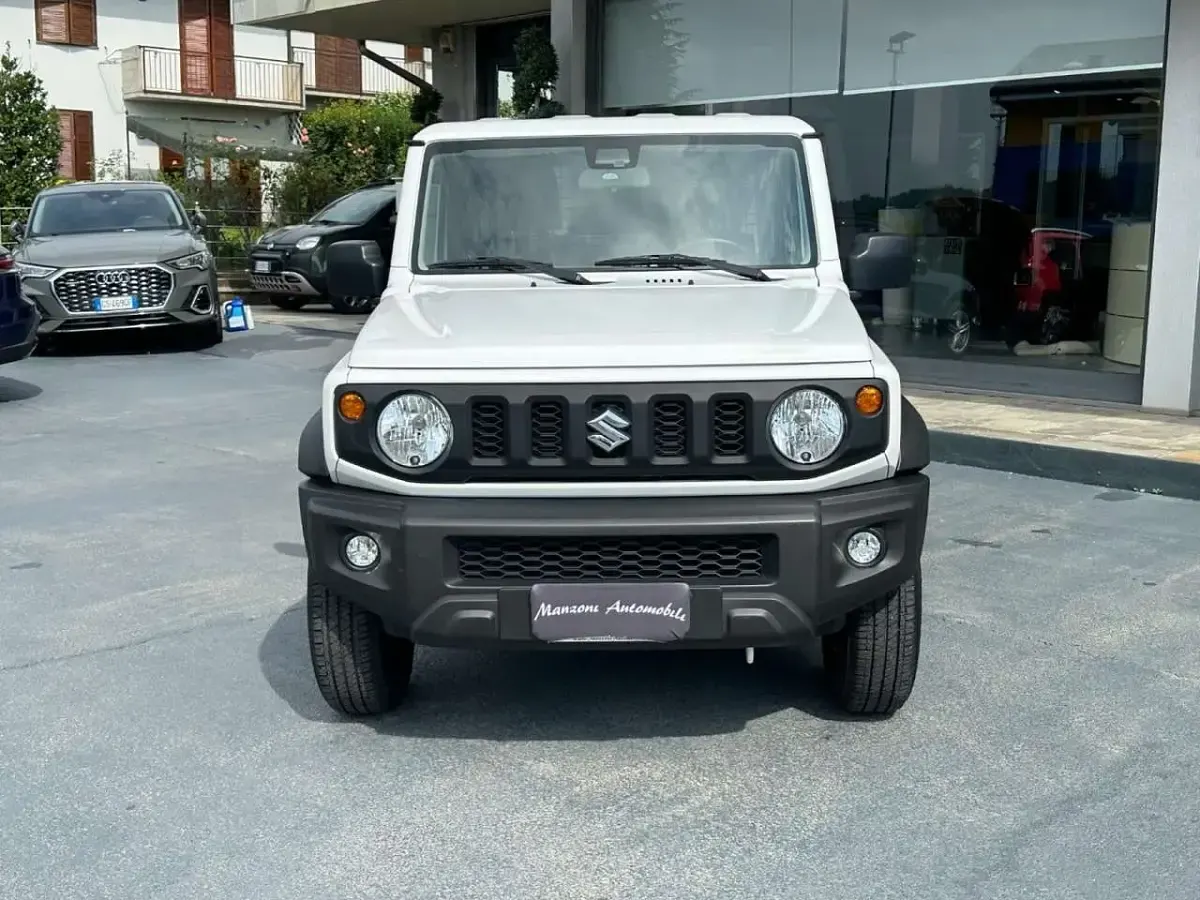 Usata Suzuki Jimny 102 CV (75 kW) 2022 Bianco SUV