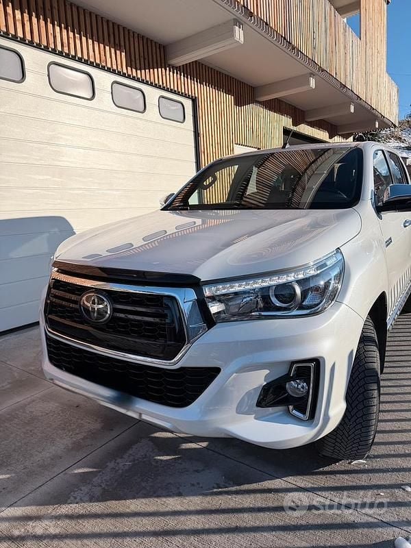 Usata Toyota HiLux 2020 Bianco Pick-up