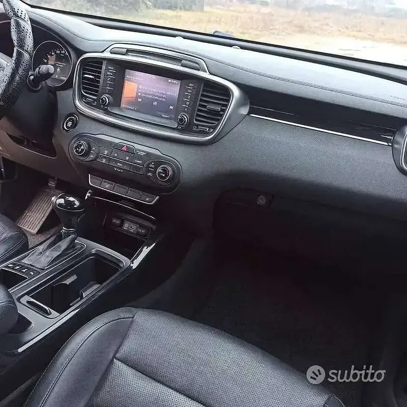 Usata Kia Sorento 197 CV (144 kW) 2015 Grigio SUV