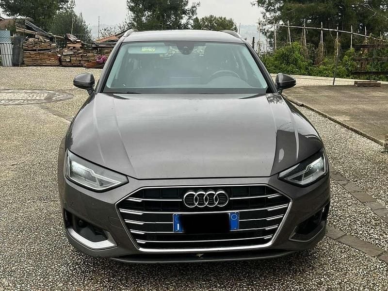 Usata Audi A4 Ambiente 136 CV (100 kW) 2021 Grigio Station wagon