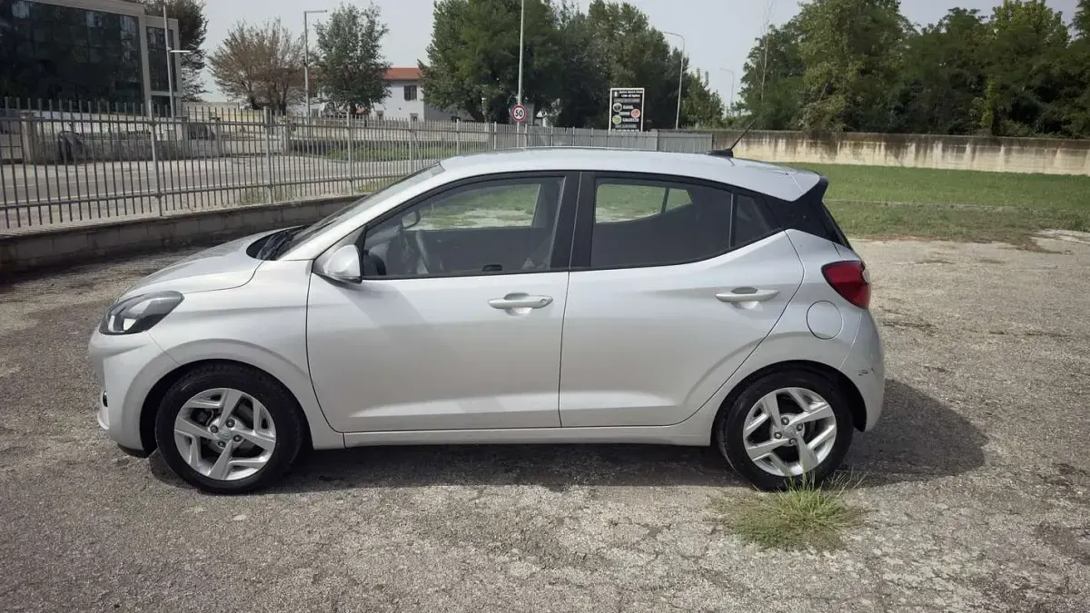 Usata Hyundai i10 67 CV (49 kW) 2022 Utilitaria