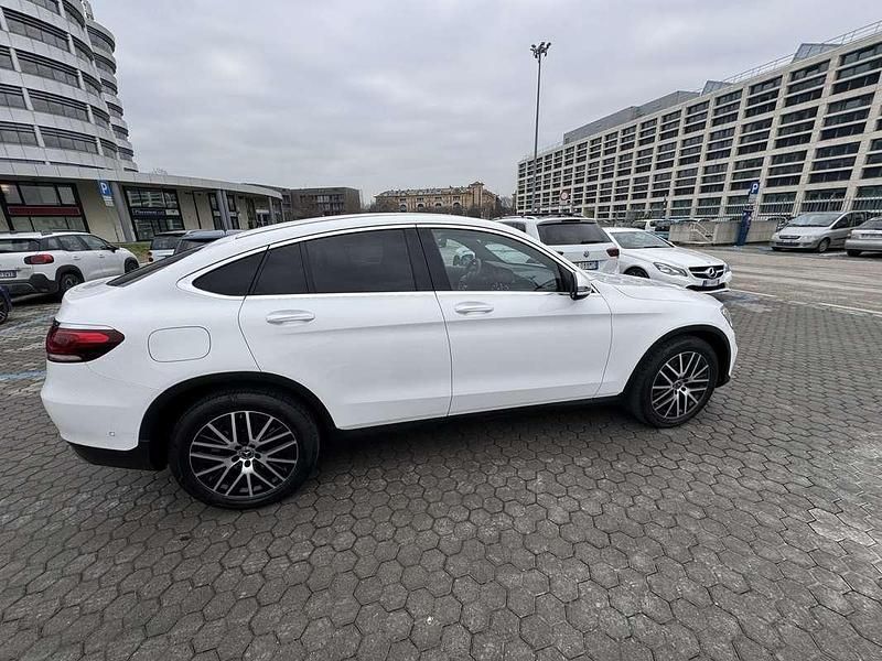 Usata Mercedes GLC200 163 CV (119 kW) 2020 Bianco SUV