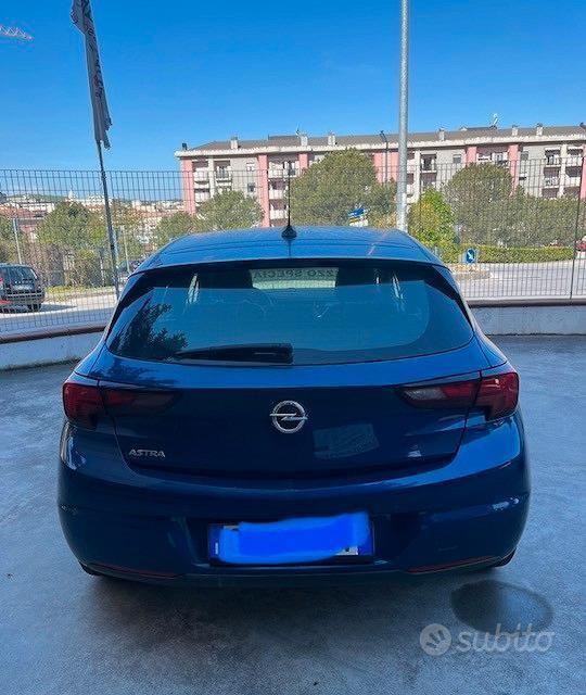 Usato 2021 Opel Astra 1.2 Benzin 110 CV (17.500 €)