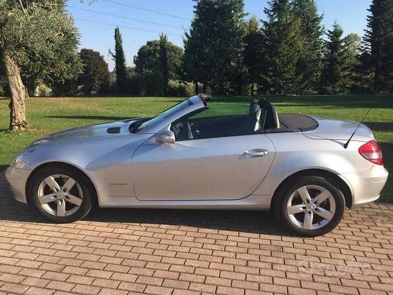 Usata Mercedes SLK200 2004 Grigio Cabrio