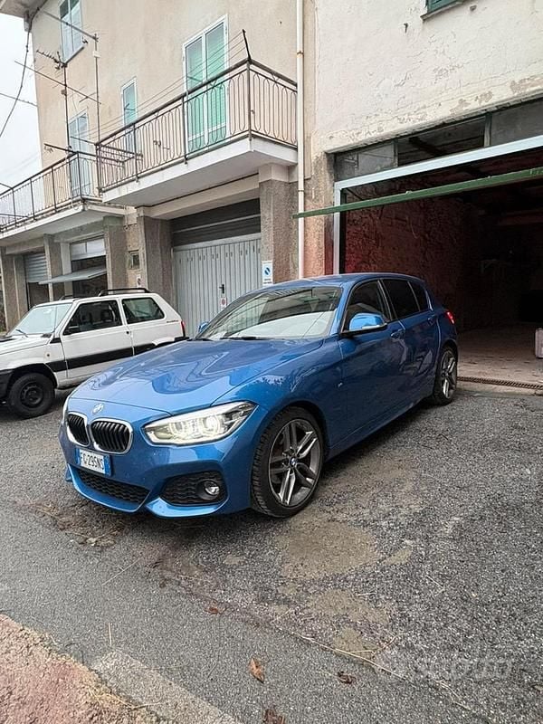 Usata BMW 118 Efficient Dynamics 150 CV (110 kW) 2017 Blu Utilitaria