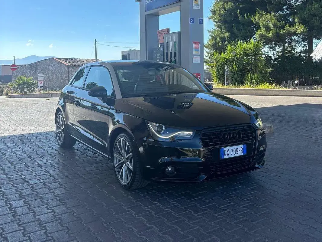 Usata Audi A1 Ambiente 90 CV (66 kW) 2013 Nero Utilitaria