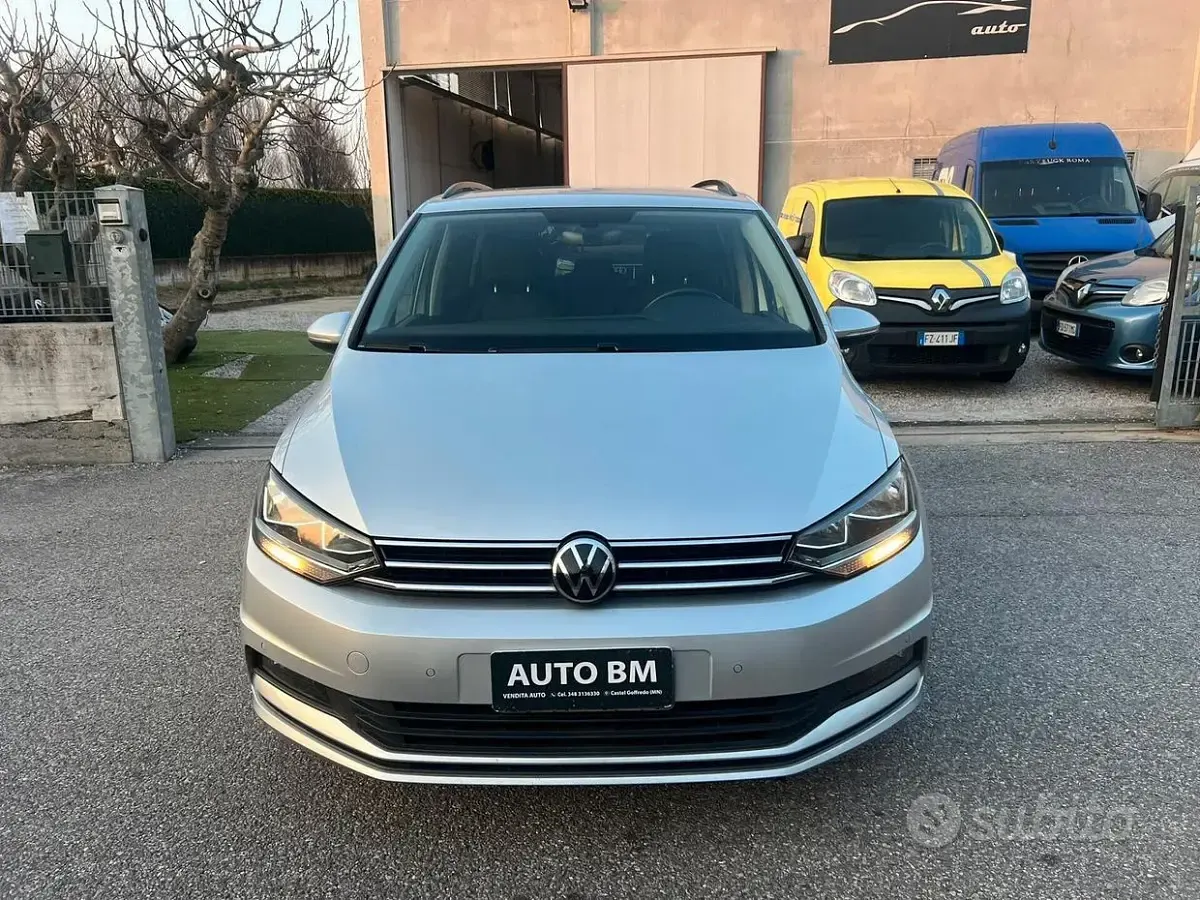 Usata VW Touran Business 150 CV (110 kW) 2021 Grigio Monovolume