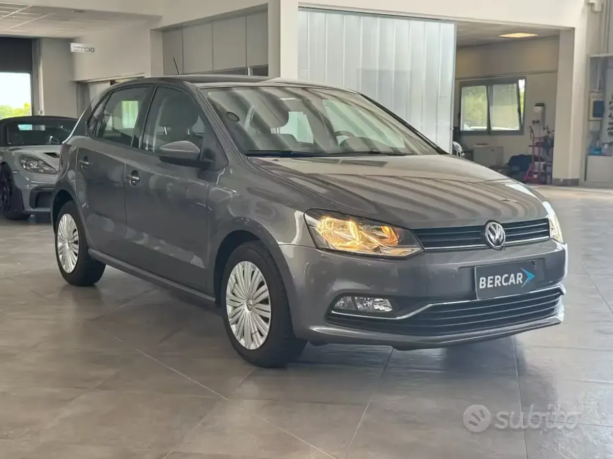 Usata VW Polo Comfortline 90 CV (66 kW) 2016 Grigio Berlina