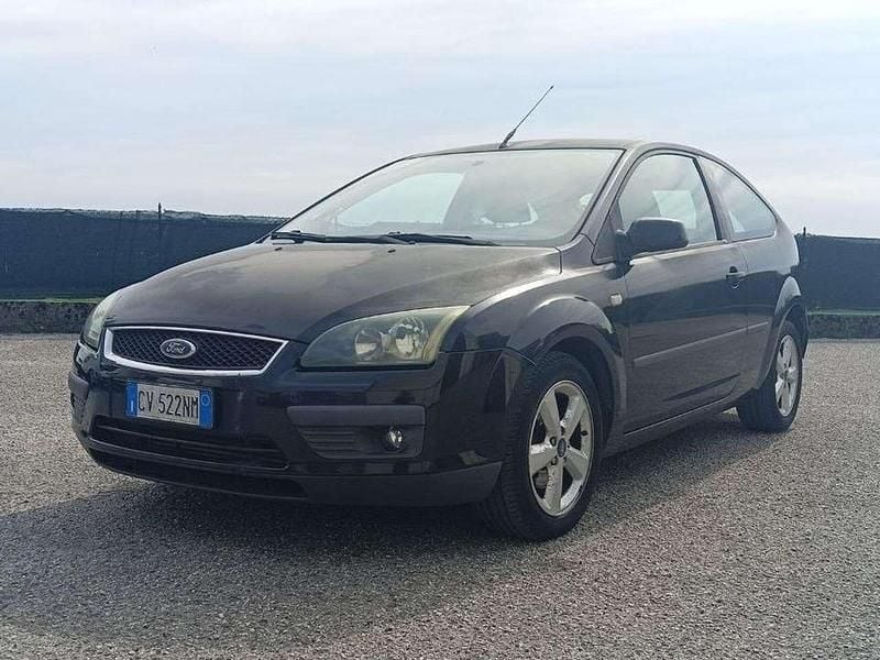 Usata Ford Focus 110 CV (80 kW) 2005 Nero Berlina