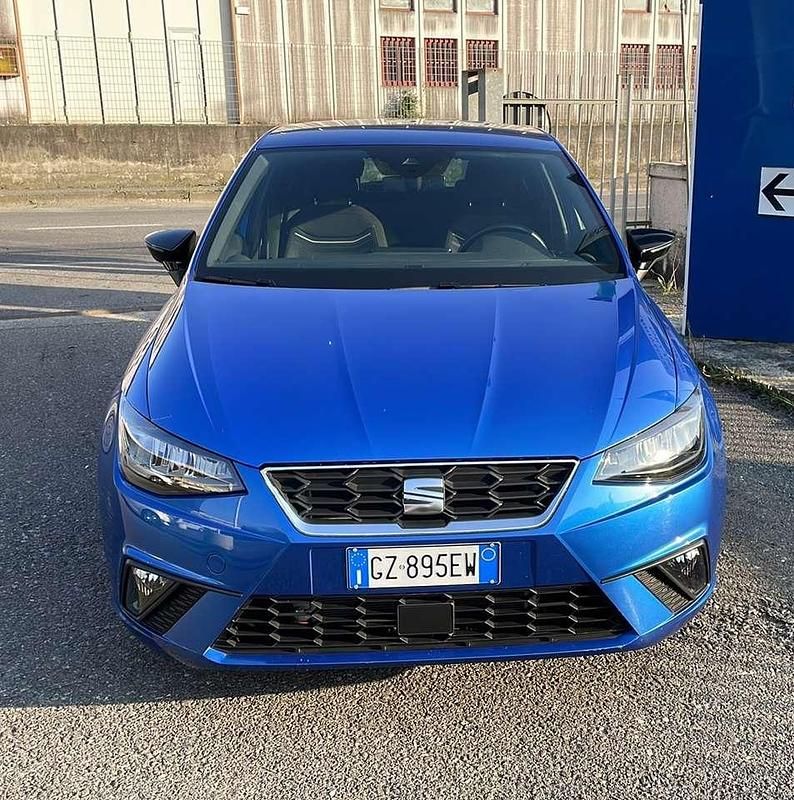 Usata Seat Ibiza FR 95 CV (69 kW) 2025 Blu/azzurro Utilitaria