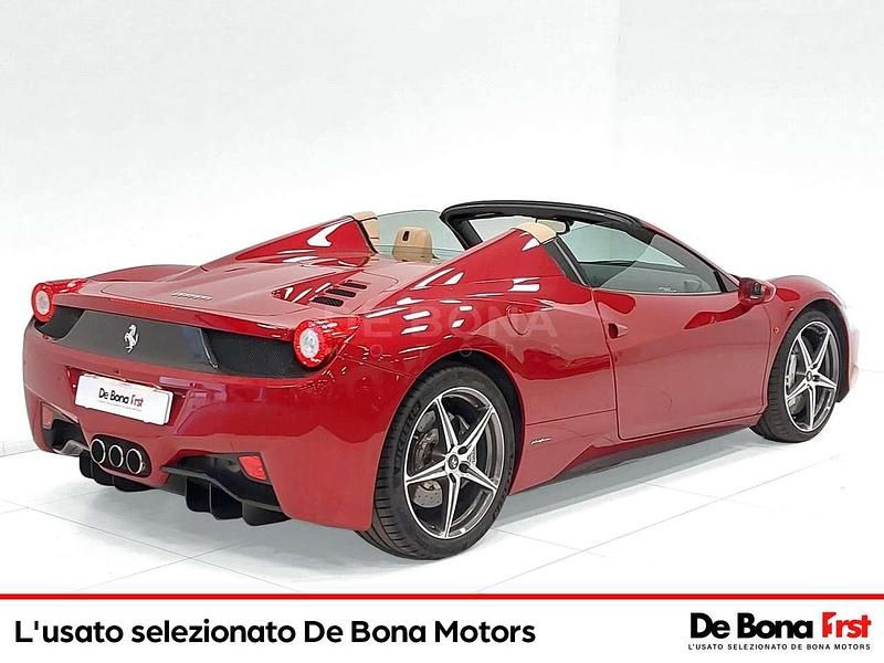 Usata Ferrari 458 570 CV (419 kW) 2015 Rosso Cabrio