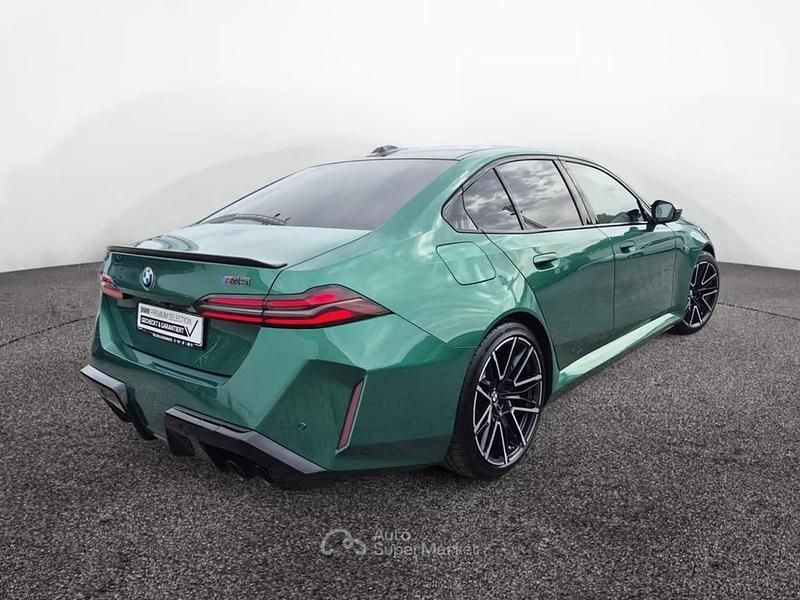 Usado BMW M5 Comfort Edition 727 HP (534 kW) 2024 Verde Carrinha