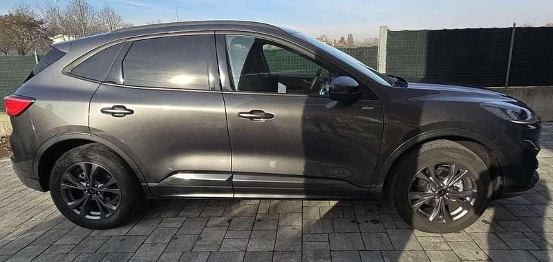 Occasion Ford Kuga ST-Line 152 ch (111 kW) 2023 Gris SUV