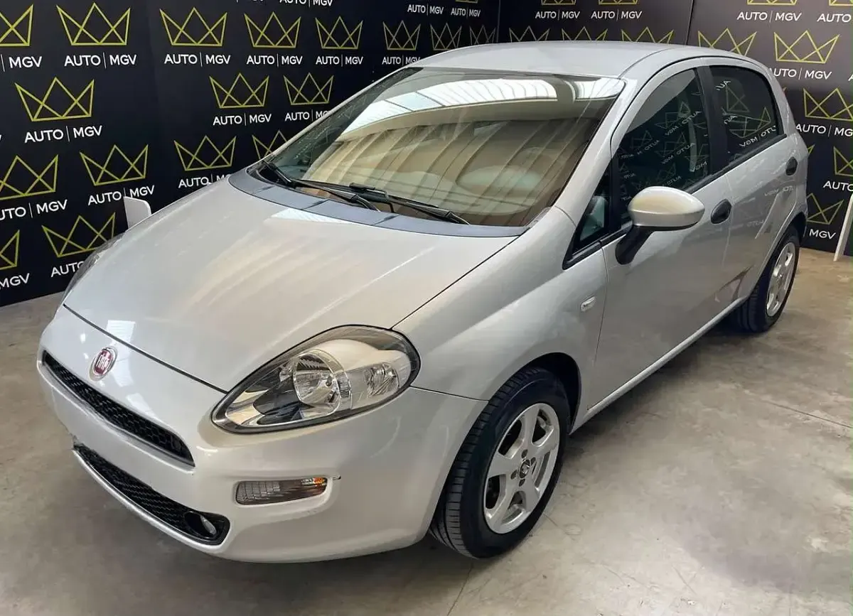 Usata Fiat Punto Street 75 CV (55 kW) 2015 Utilitaria