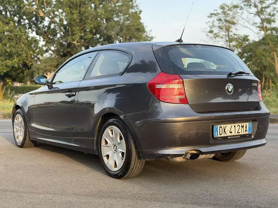 Usata BMW 118 143 CV (105 kW) 2007 Grigio Utilitaria