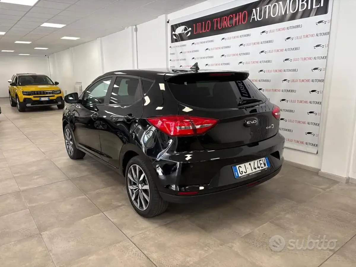 Usata EVO Evo 3 113 CV (83 kW) 2022 Nero SUV