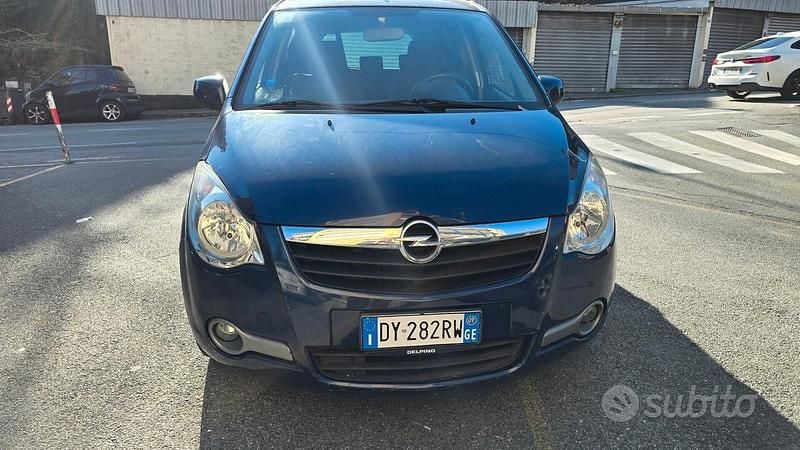 Usata Opel Agila Enjoy 65 CV (47 kW) 2009 Blu Utilitaria