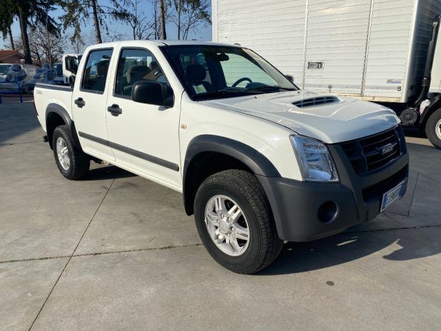 Bianco pastello Usata 2011 Isuzu D-Max Pick-up | 18.000 € (Buon prezzo) - Immagine 1/4