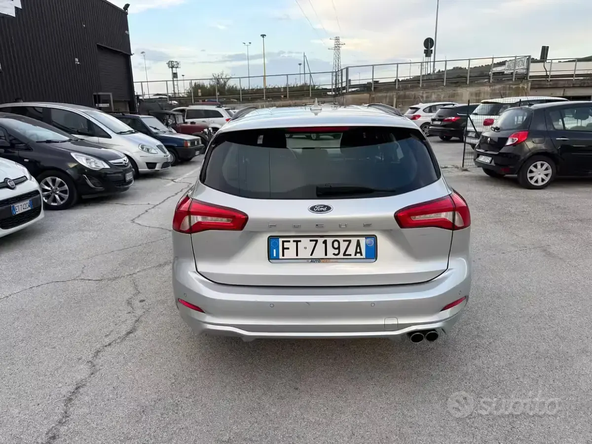 Usata Ford Focus ST-Line 150 CV (110 kW) 2019 Grigio Station wagon