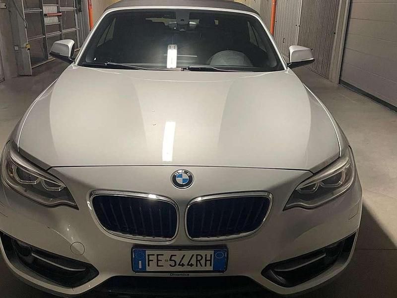 Usata BMW 220 Sport Line 190 CV (139 kW) 2016 Argento Cabrio