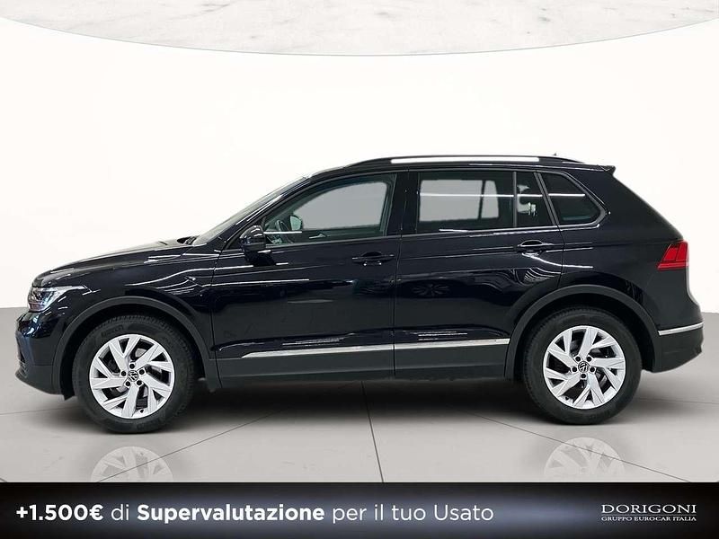 Usata VW Tiguan Life 150 CV (110 kW) 2021 Deep black perlato SUV