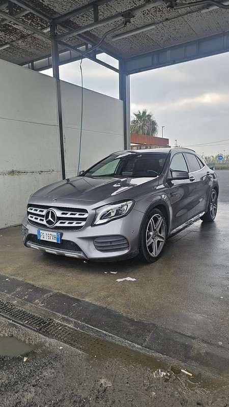 Usata Mercedes GLA200 Premium 136 CV (100 kW) 2018 SUV