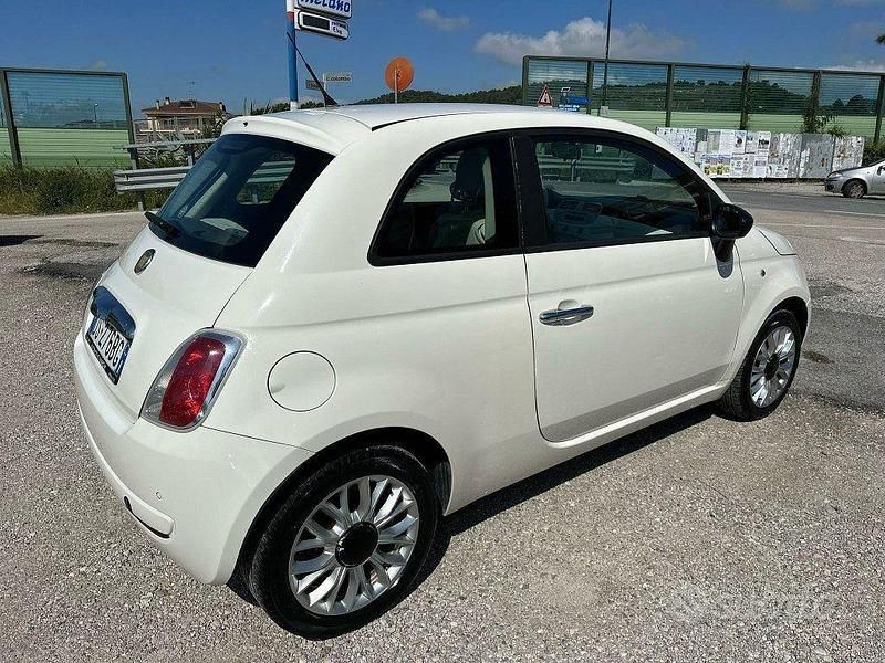 Usata Fiat 500 Lounge 75 CV (55 kW) 2008 Bianco Berlina