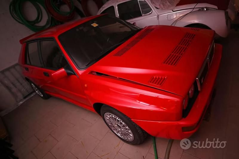 Usata Lancia Delta 205 CV (150 kW) 1992 Rosso Utilitaria