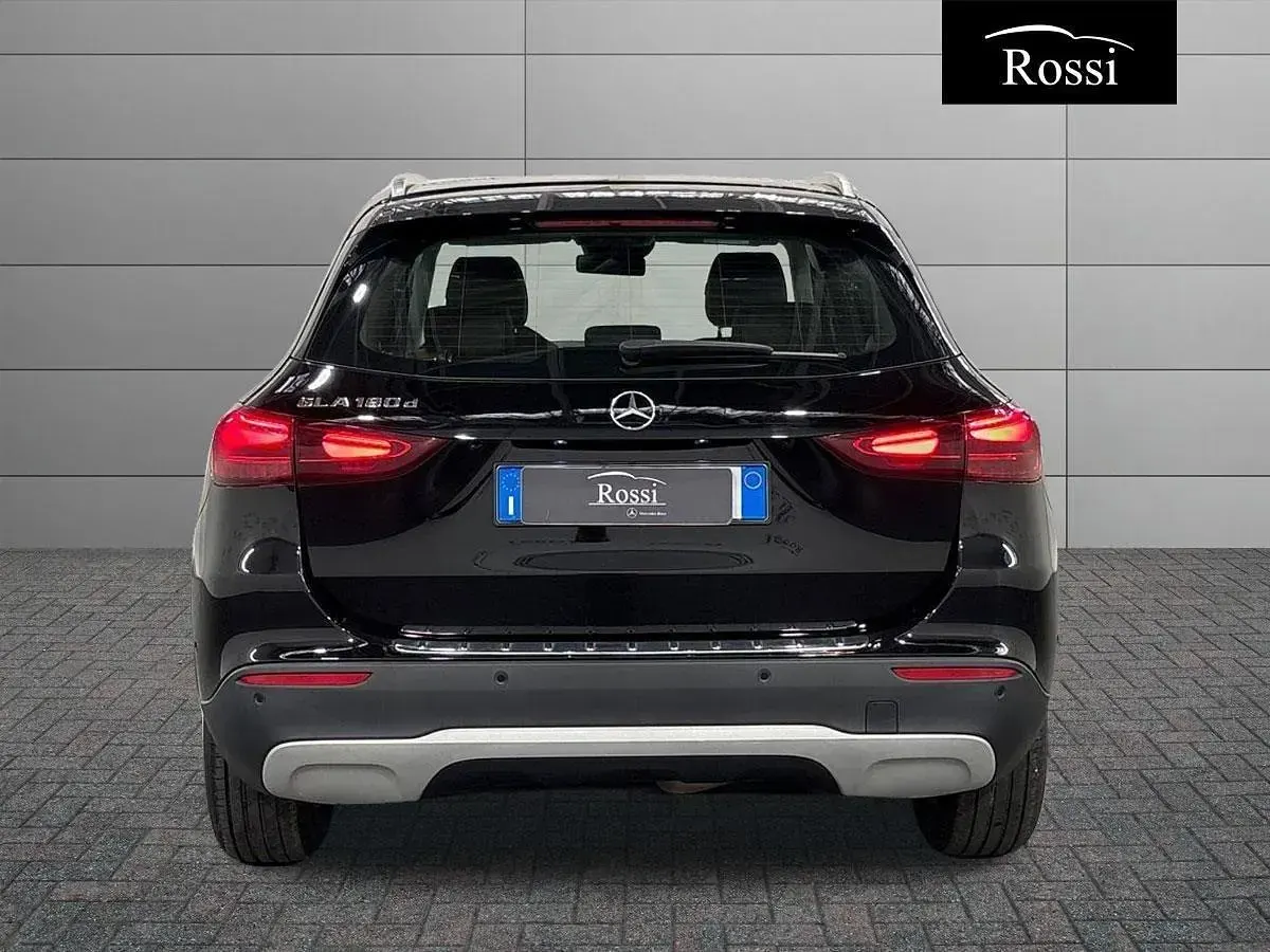 Usata Mercedes GLA180 Advanced 116 CV (85 kW) 2025 Nero notte SUV