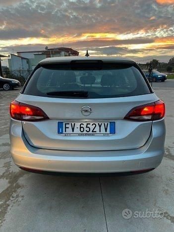 Usata Opel Astra Business 110 CV (80 kW) 2019 Argento Station wagon