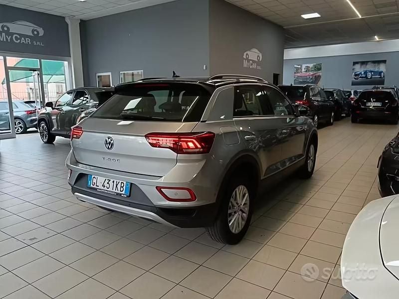 Usata VW T-Roc 110 CV (80 kW) 2022 Grigio SUV