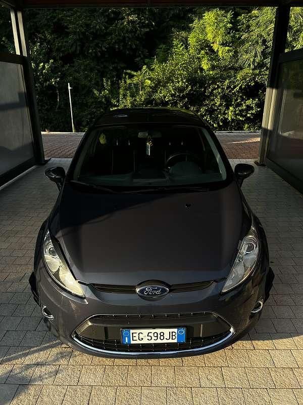 Usata Ford Fiesta Titanium 71 CV (52 kW) 2011 Berlina