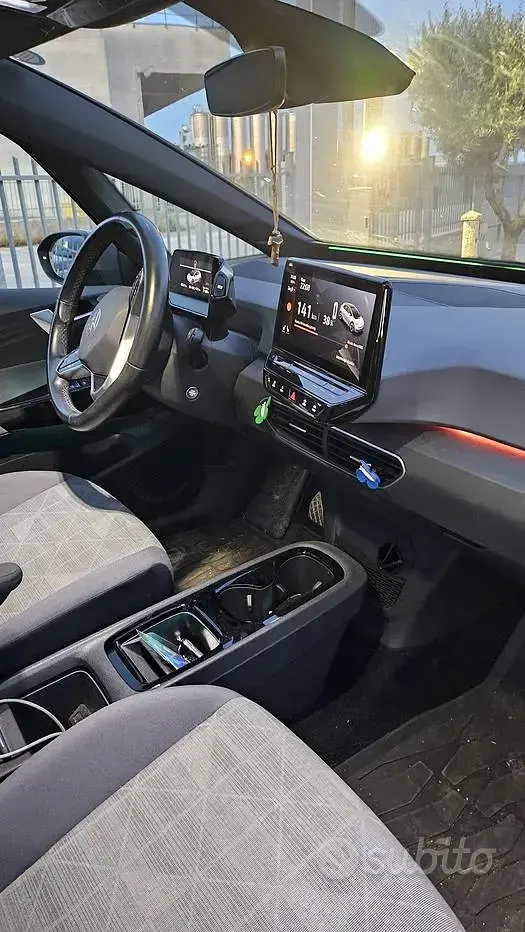 Usata VW ID.3 Pro 58 kW (79 CV) 2022 Grigio Utilitaria