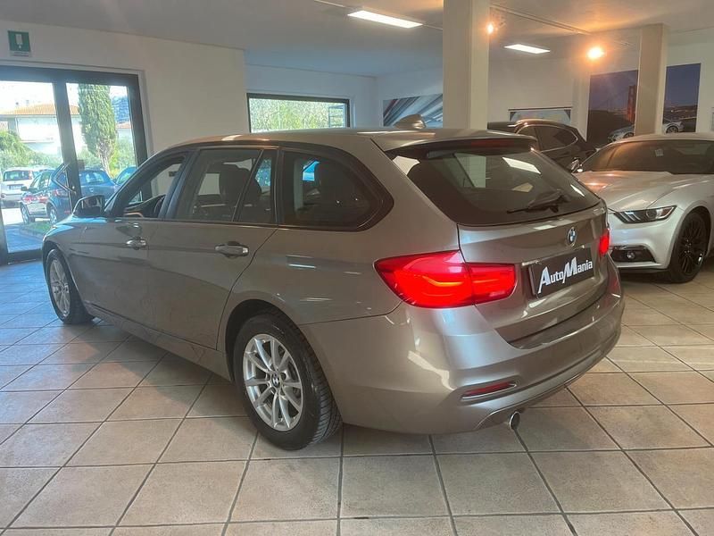 Usata BMW 318 Comfort Edition 150 CV (110 kW) 2019 Marrone Station wagon