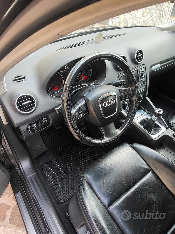 Usata Audi A3 140 CV (102 kW) 2006 Marrone Utilitaria
