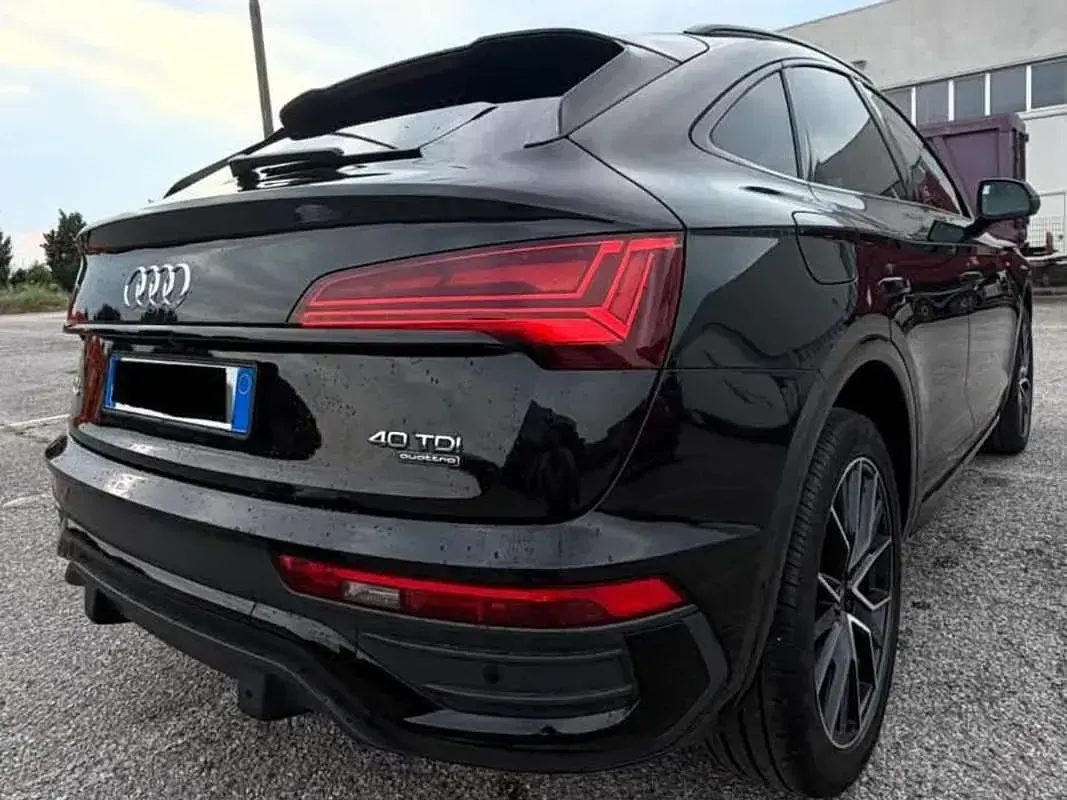 Usata Audi Q5 Sportback S-line plus 204 CV (150 kW) 2022 Nero SUV