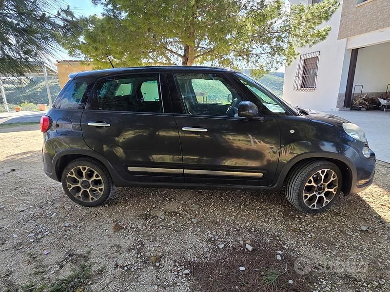 Usata Fiat 500L Trekking 105 CV (77 kW) 2014 Grigio Monovolume