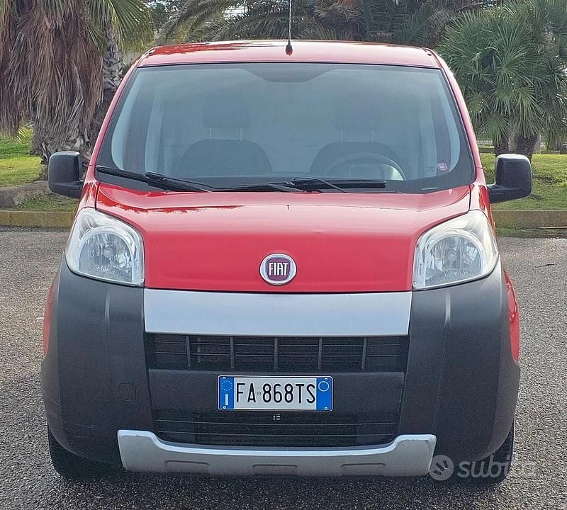 Usata Fiat Fiorino 95 CV (69 kW) 2015 Rosso Monovolume