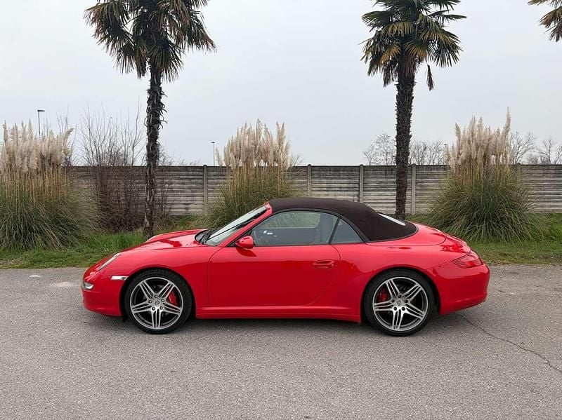Usata Porsche 997 355 CV (261 kW) 2007 Rosso Cabrio