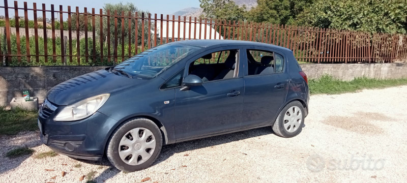 Usato 2009 Opel Corsa LPG_Hybrid (3.500 €)