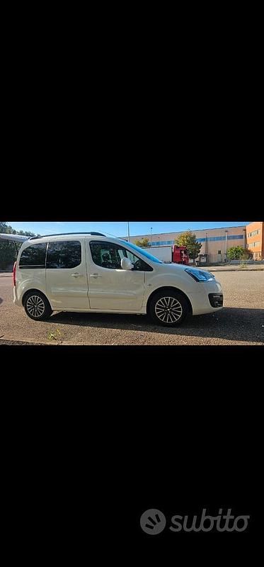 Occasion Peugeot Partner 120 ch (88 kW) 2016 Blanc Monospace