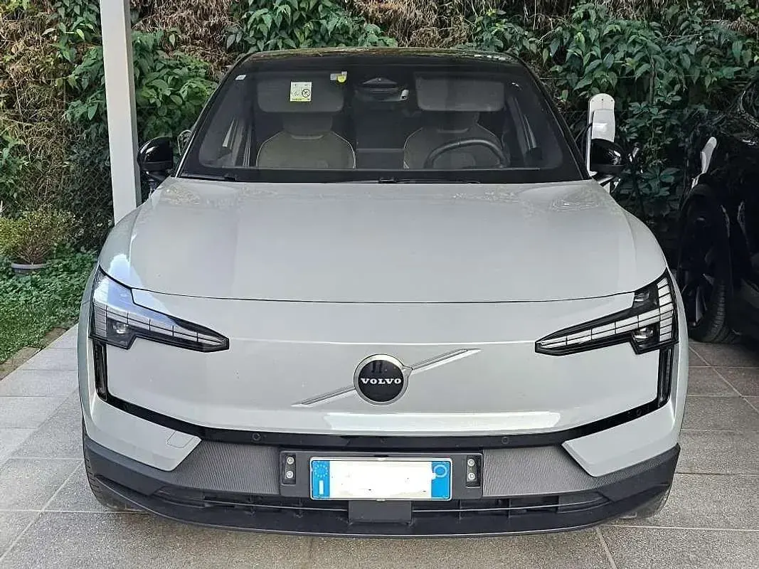 Occasion Volvo EX30 Plus 75 kW (102 ch) 2024 Gris SUV