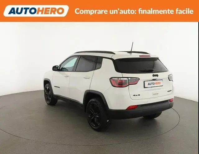 Usata Jeep Compass Night Eagle 140 CV (102 kW) 2018 Bianco SUV