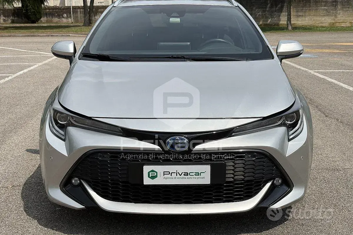 Usata Toyota Corolla Style 98 CV (72 kW) 2019 Grigio Station wagon