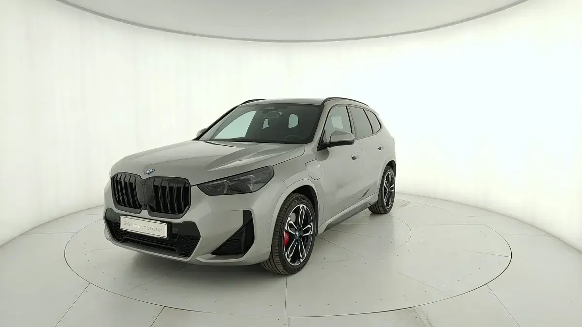 Käytetty BMW X1 M Sport 136 HP (100 kW) 2025 Katumaasturi