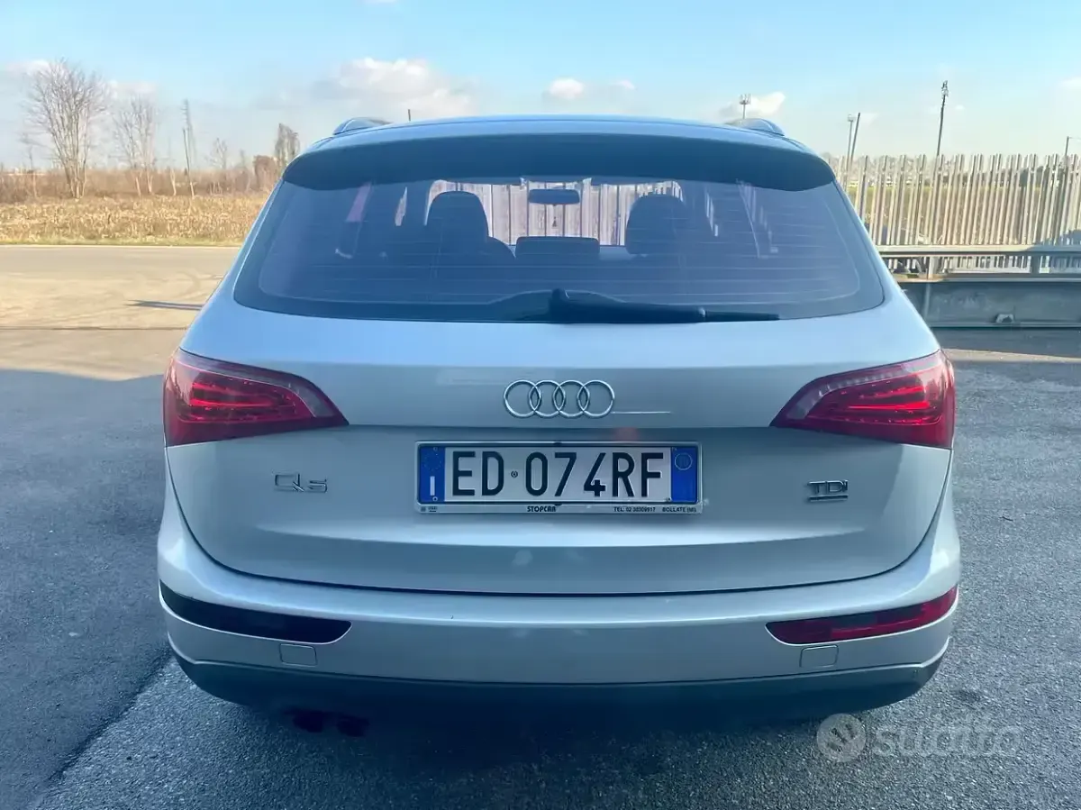 Usata Audi Q5 170 CV (125 kW) 2010 Grigio SUV