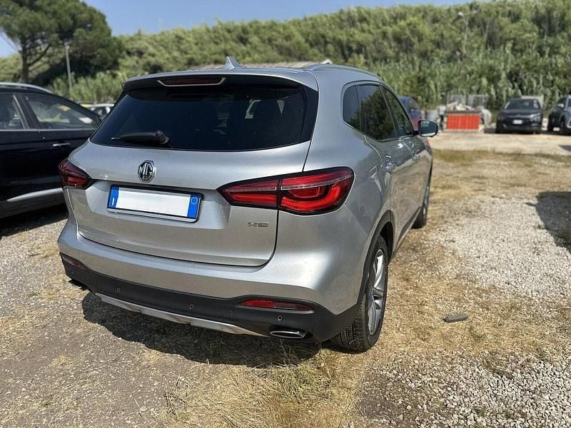 Usata MG HS Luxury 162 CV (119 kW) 2023 Argento SUV
