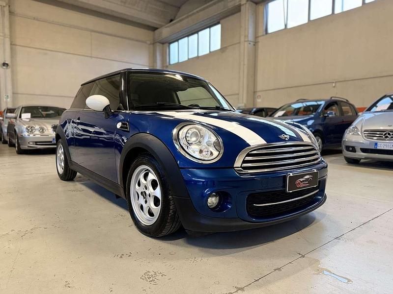 Usata Mini Cooper D 111 CV (81 kW) 2013 Blu Utilitaria